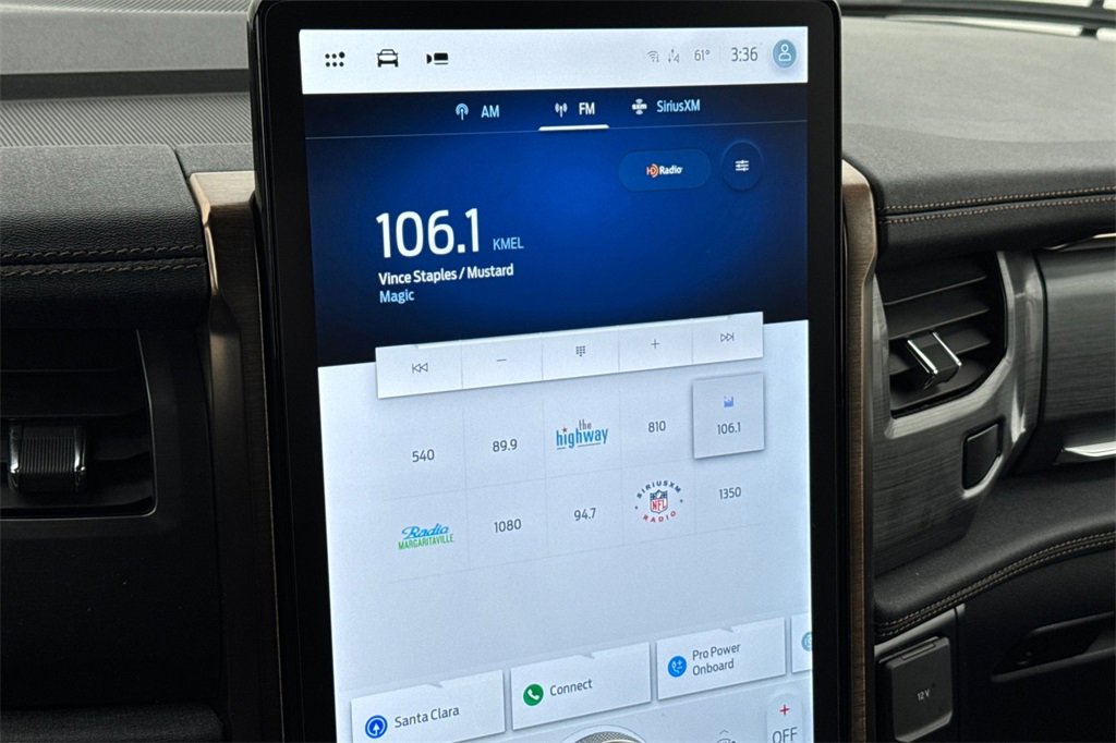 Used 2023 Ford F150 Lightning Lariat image 16