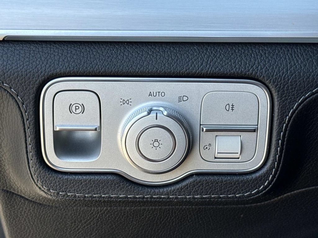 Used 2024 Mercedes-Benz GLE 53 AMG 4MATIC image 31