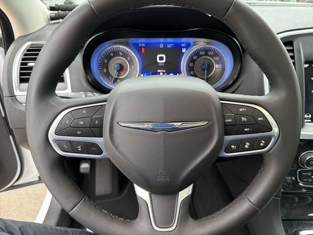 Used 2023 Chrysler 300 Touring L w/ Popular Equipment Group AWD/4WD image 16