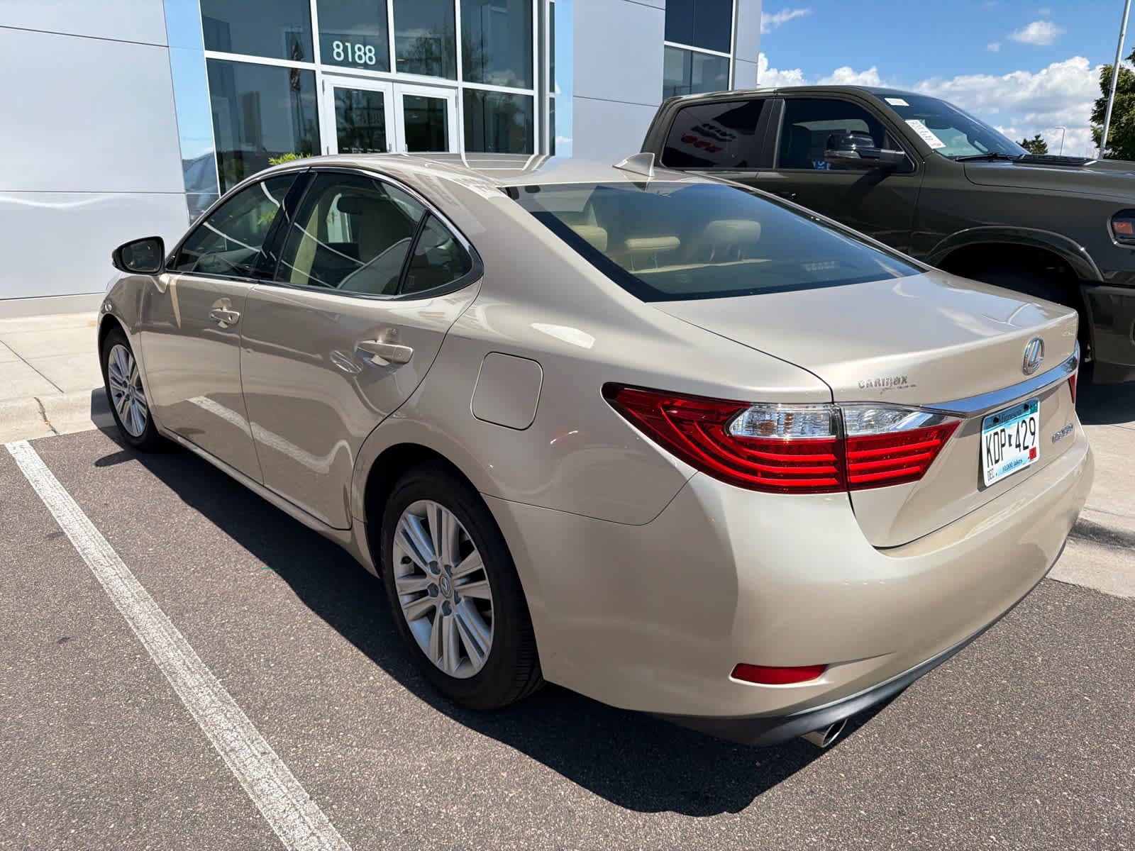 Used 2015 Lexus ES 350 w/ Premium Package FWD image 5