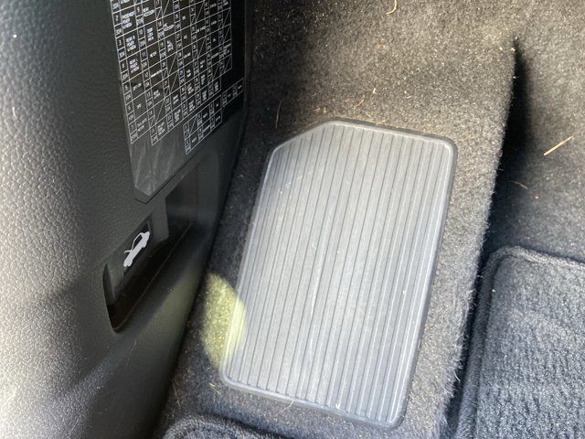 Used 2023 Honda Pilot LX image 46