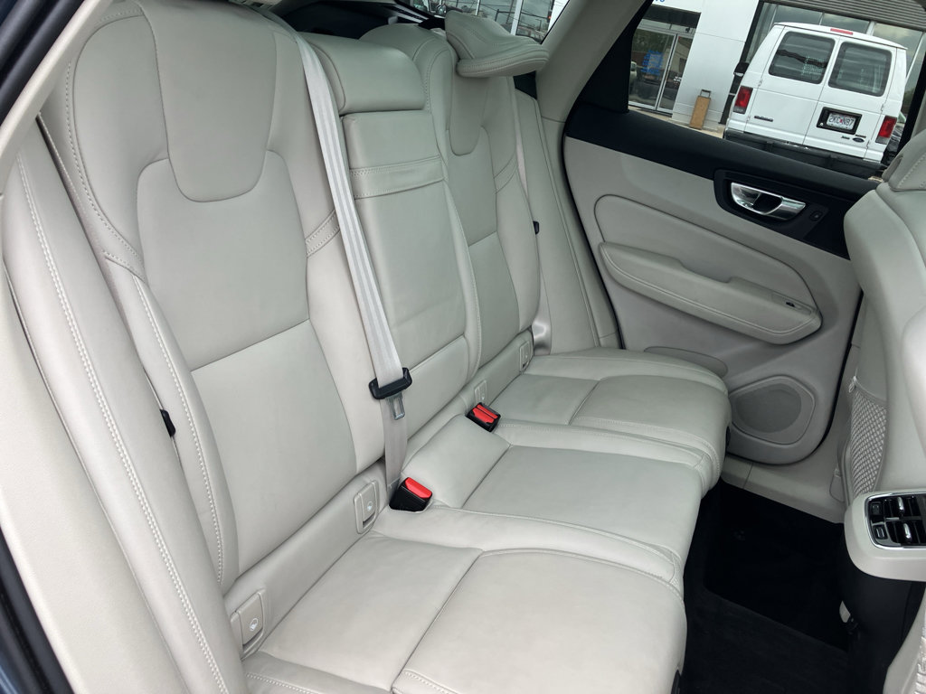 Used 2021 Volvo XC60 T6 Inscription w/ Advanced Package image 28