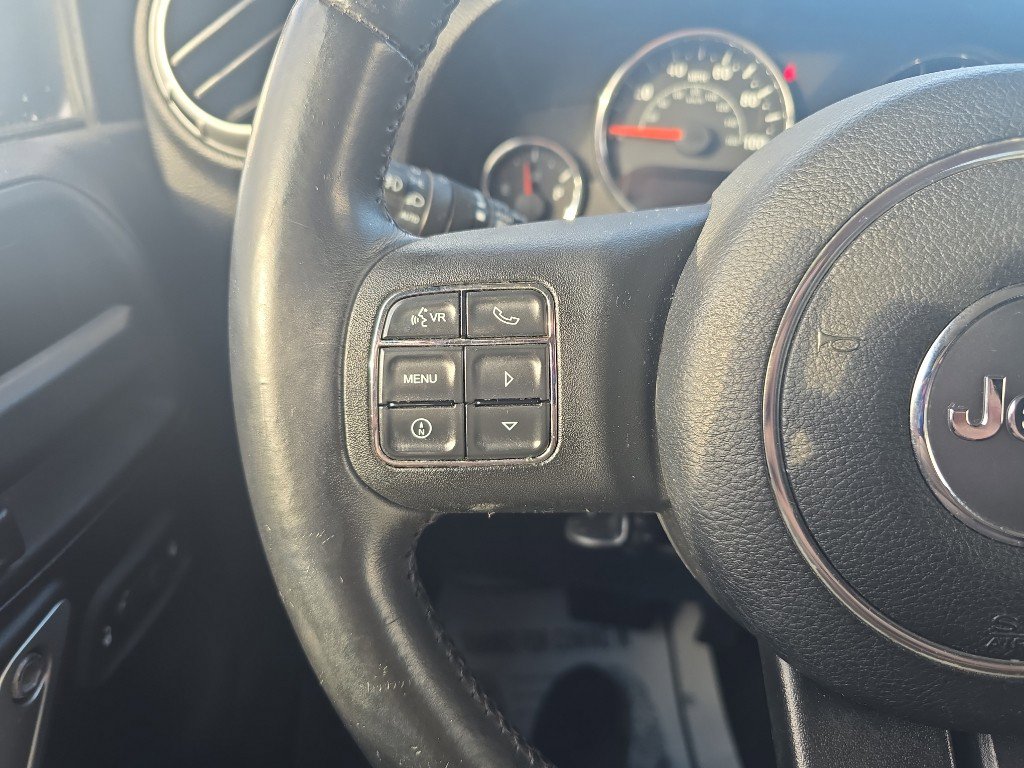 Used 2012 Jeep Wrangler Unlimited Sahara w/ Dual Top Group AWD/4WD image 19