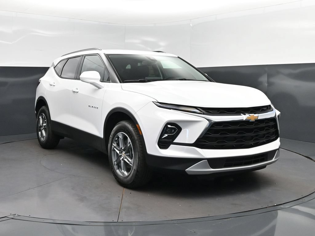 New 2026 Chevrolet Blazer LT w/ Convenience Package FWD image 9