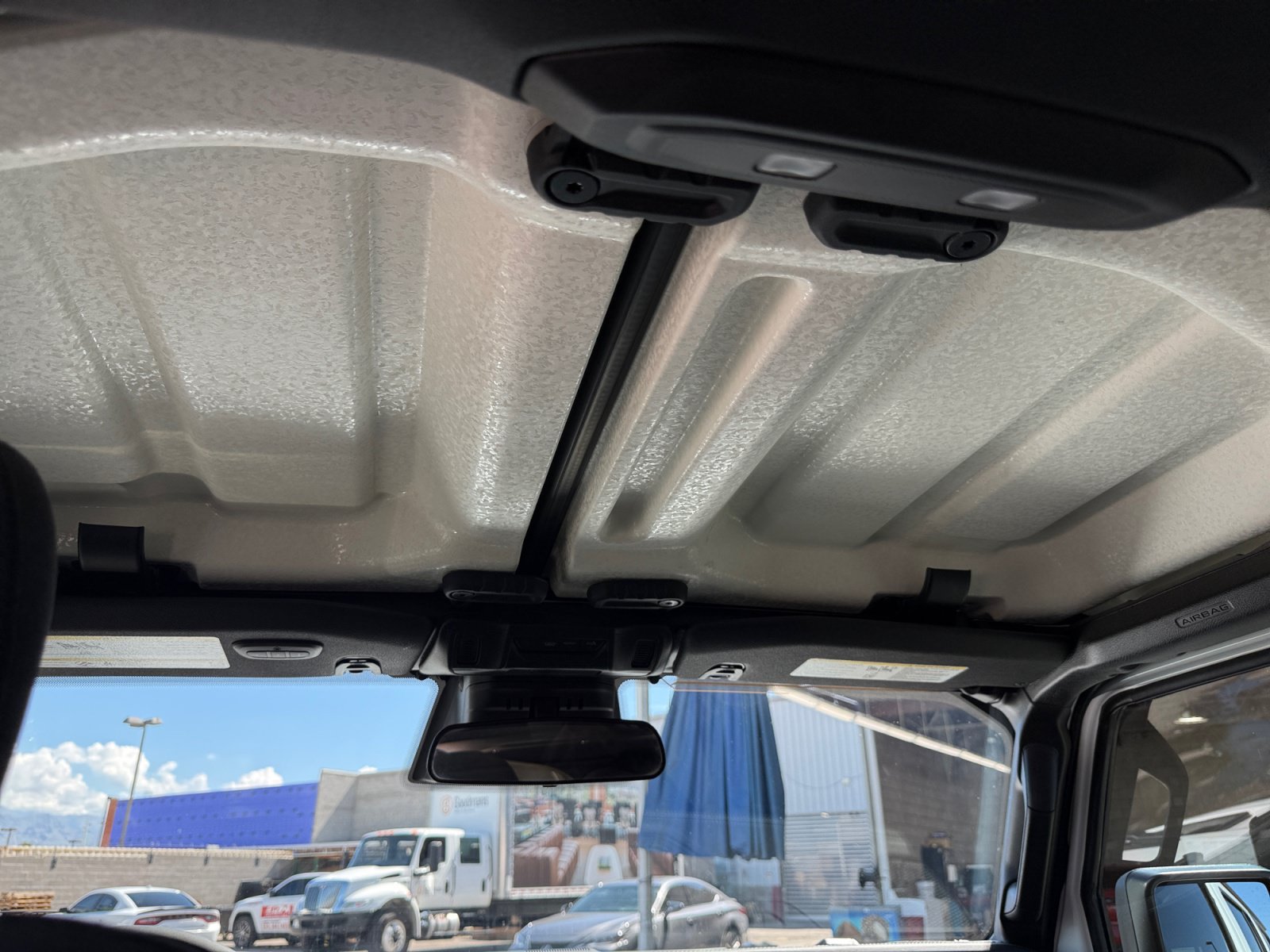 Used 2026 Jeep Wrangler Unlimited Rubicon AWD/4WD image 26