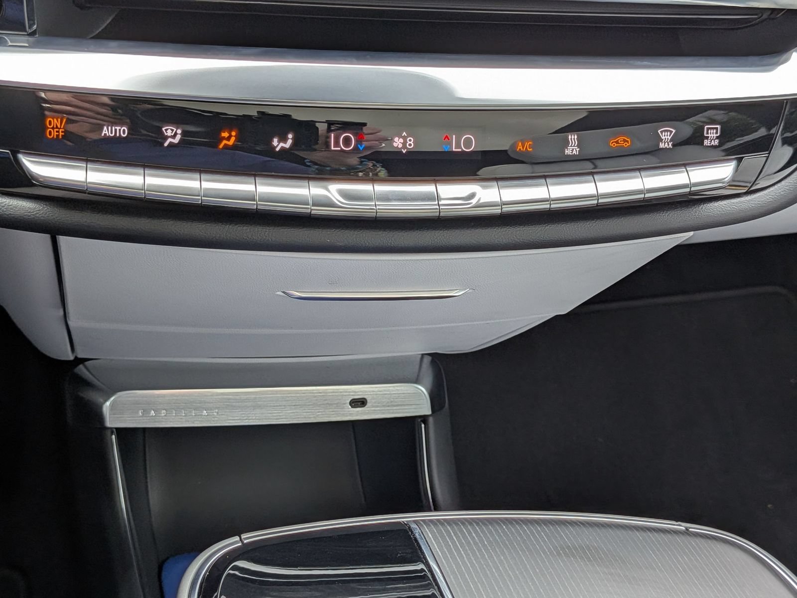 Used 2024 Cadillac Lyriq Luxury RWD image 24