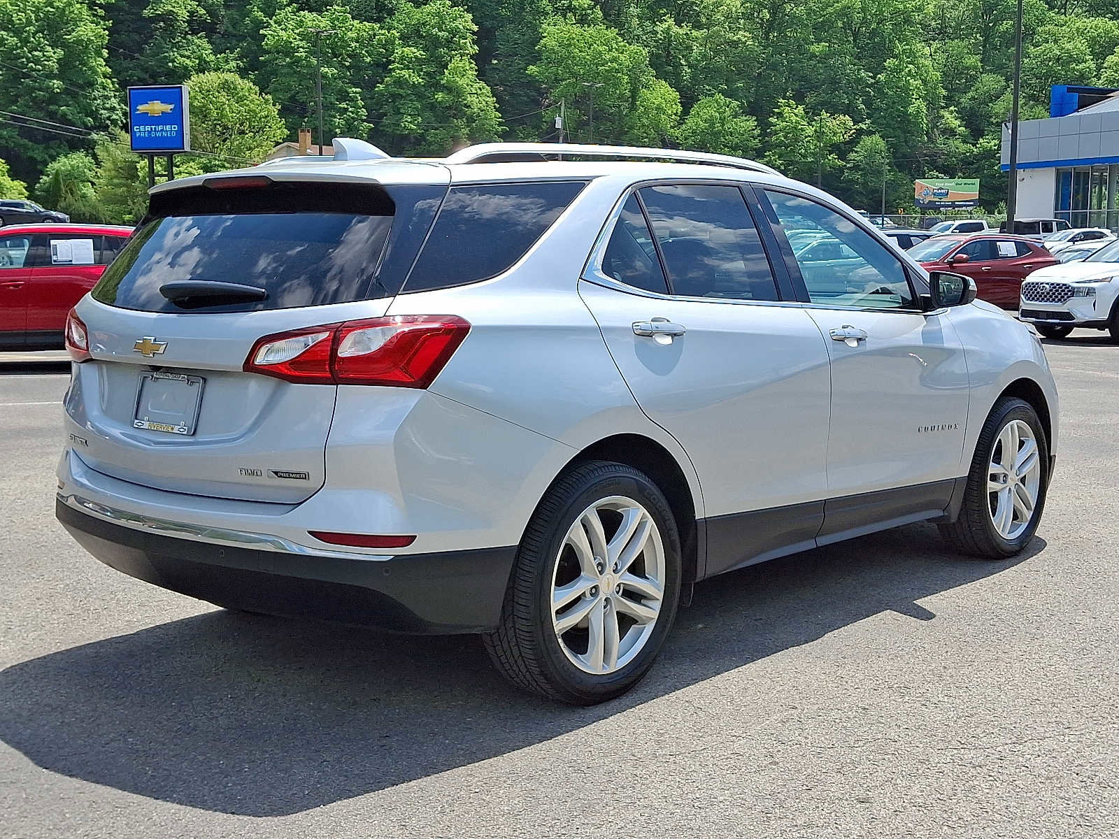 Used 2018 Chevrolet Equinox Premier AWD/4WD image 6