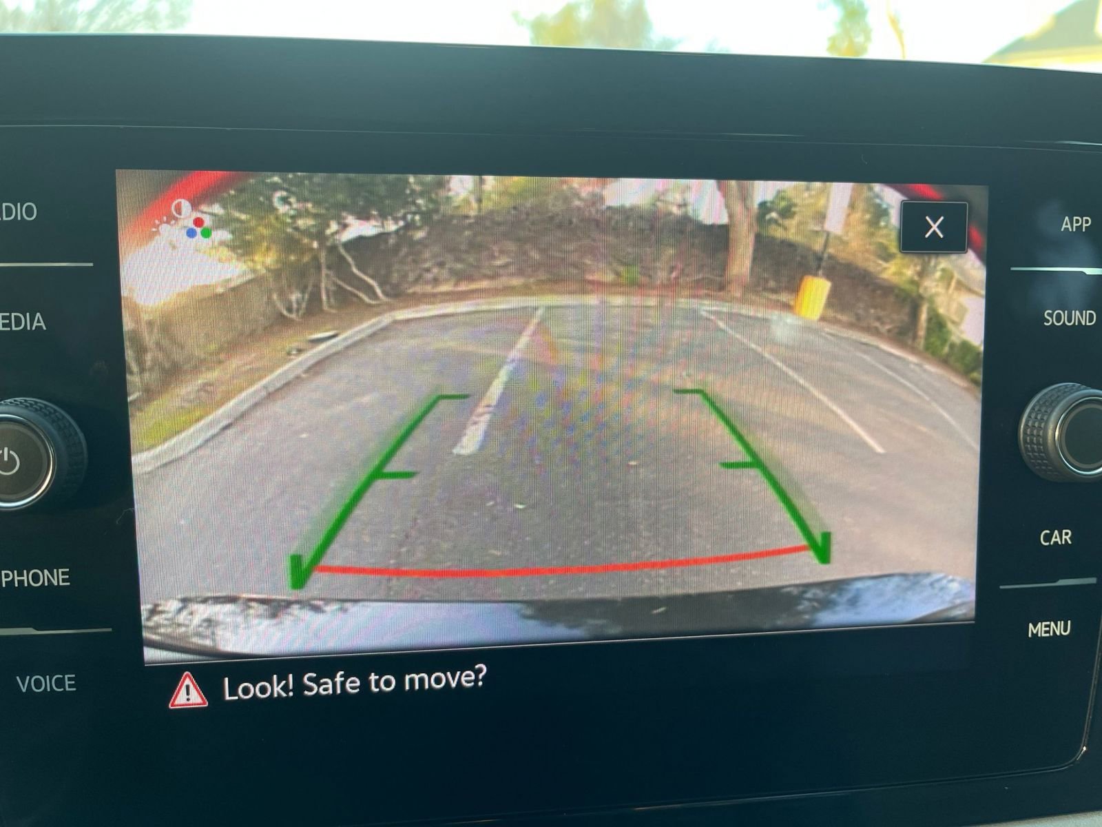 Used 2025 Volkswagen Jetta SE image 23