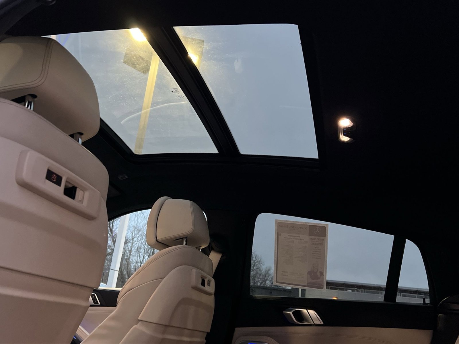 Used 2023 BMW X6 xDrive40i w/ Luxury Seating Package image 22