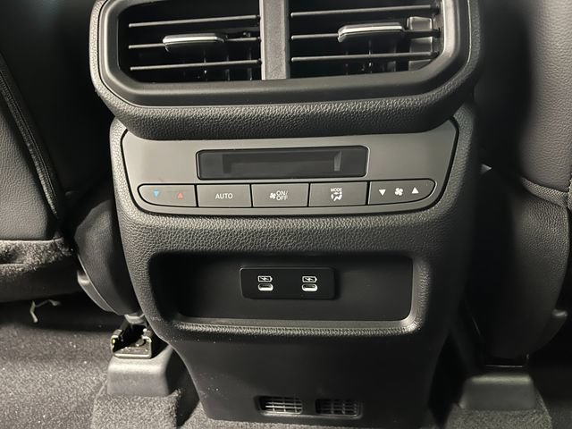 New 2026 Honda Pilot Touring image 24