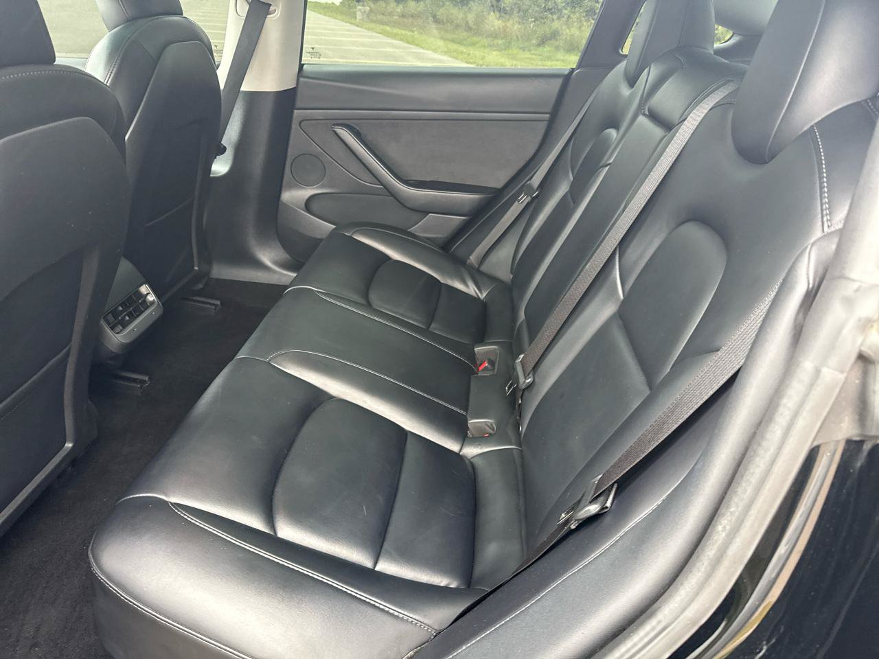 Used 2022 Tesla Model 3 Long Range AWD/4WD image 18