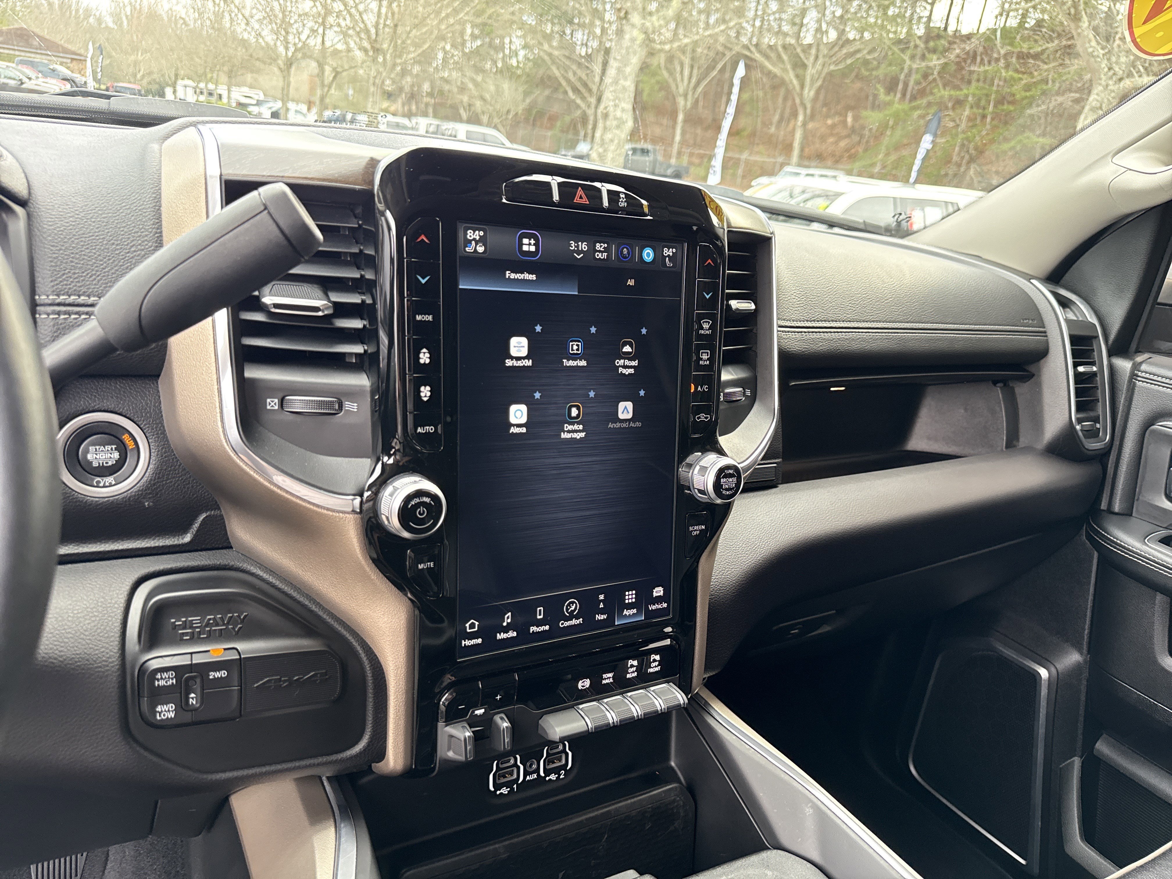 Used 2024 RAM 3500 Laramie w/ Bed Utility Group image 28