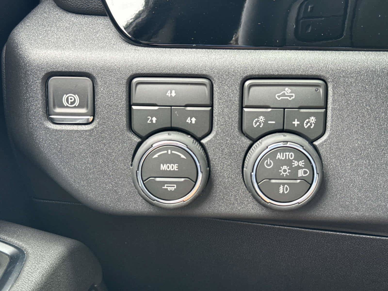 New 2026 Chevrolet Silverado 3500 LT AWD/4WD image 13