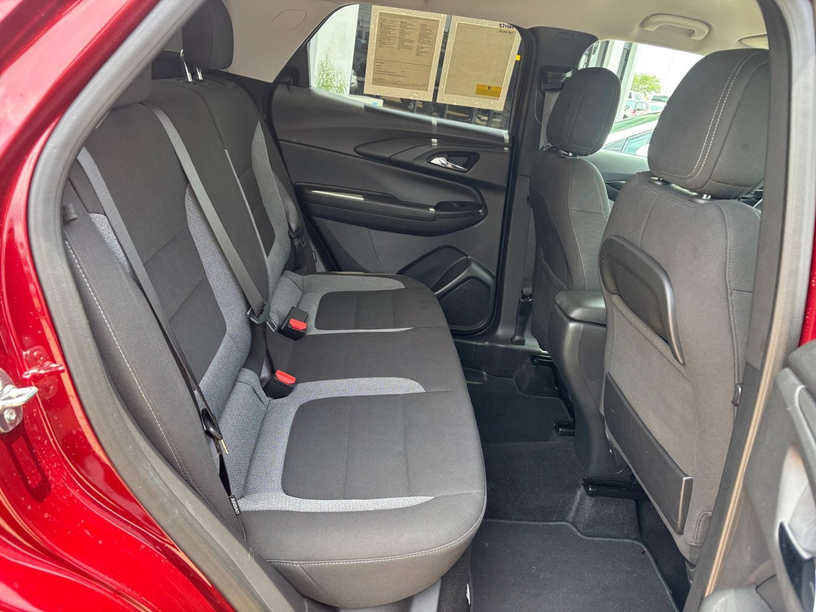 Used 2025 Chevrolet TrailBlazer LT AWD/4WD image 24