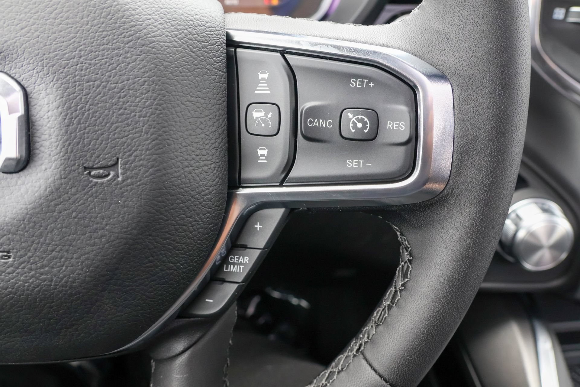 New 2026 RAM 1500 Laramie w/ Night Edition AWD/4WD image 33