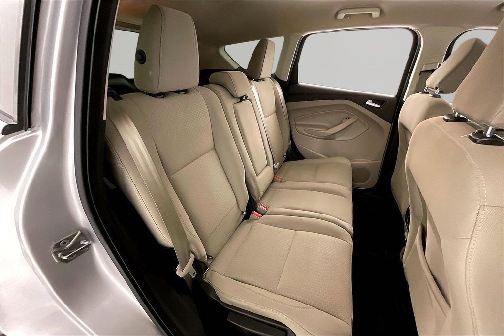 Used 2018 Ford Escape SE w/ Ford Safe & Smart Package FWD image 21