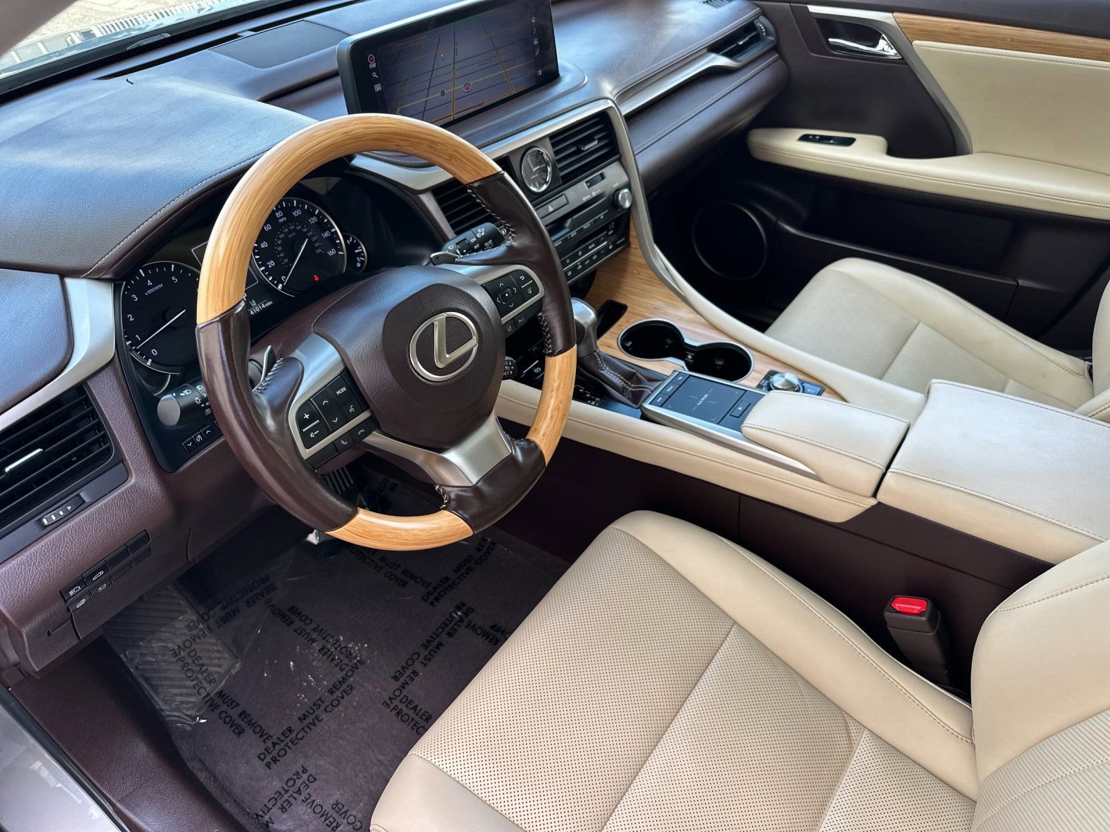 Used 2020 Lexus RX 350L FWD w/ Premium Package image 10