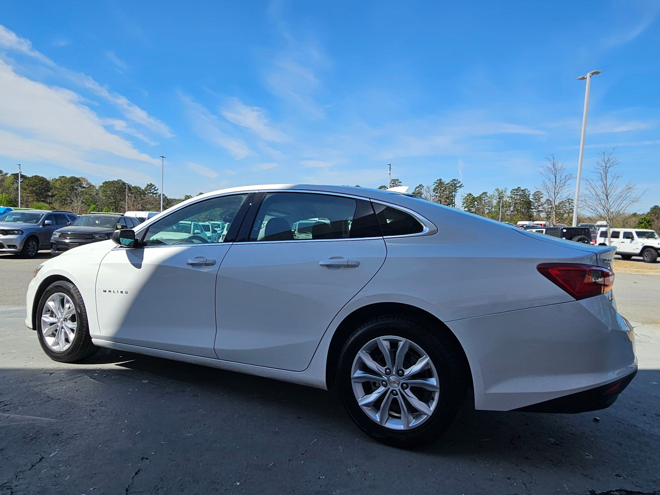 Used 2024 Chevrolet Malibu LT image 5