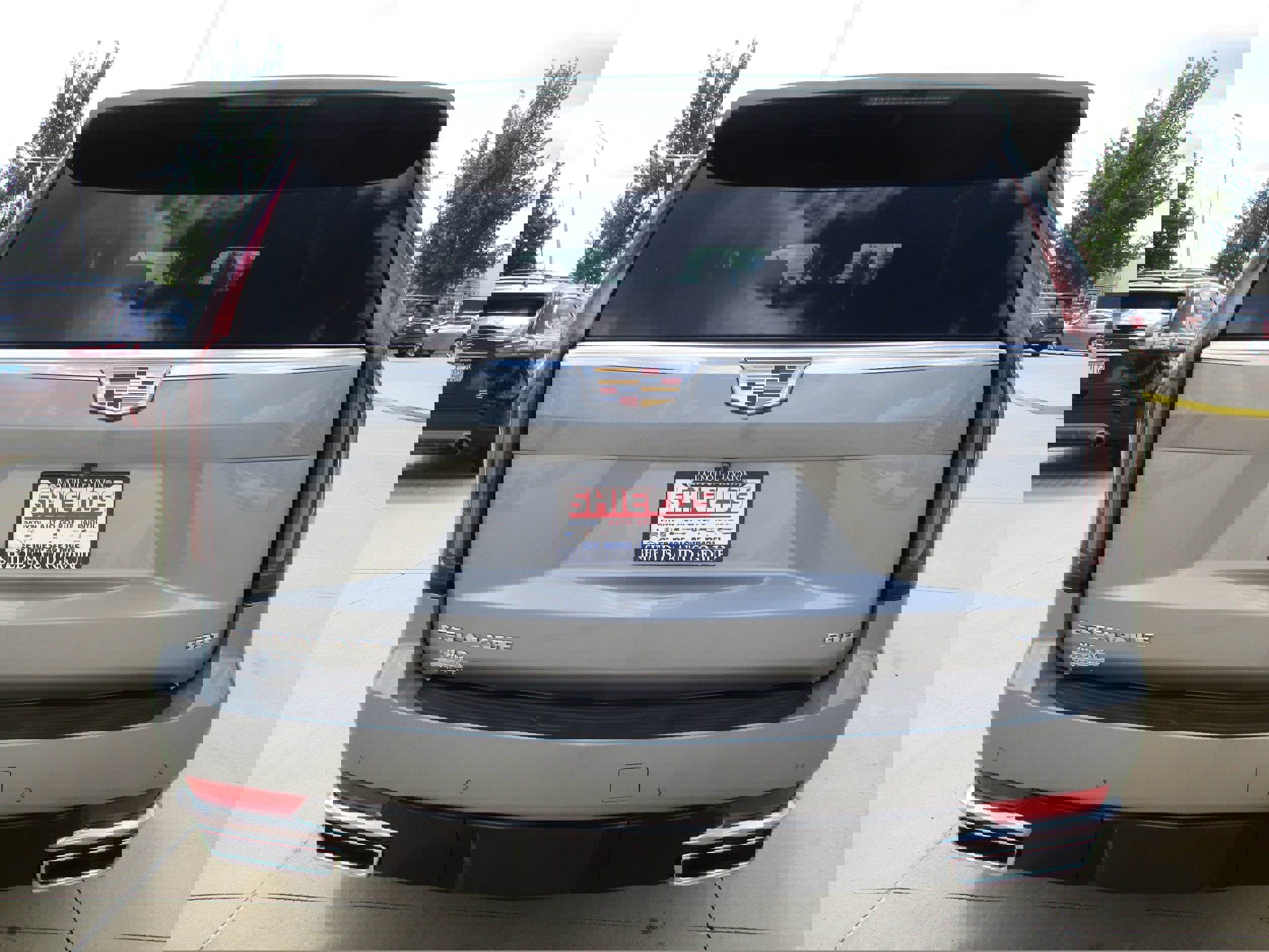 Used 2024 Cadillac Escalade Luxury image 5