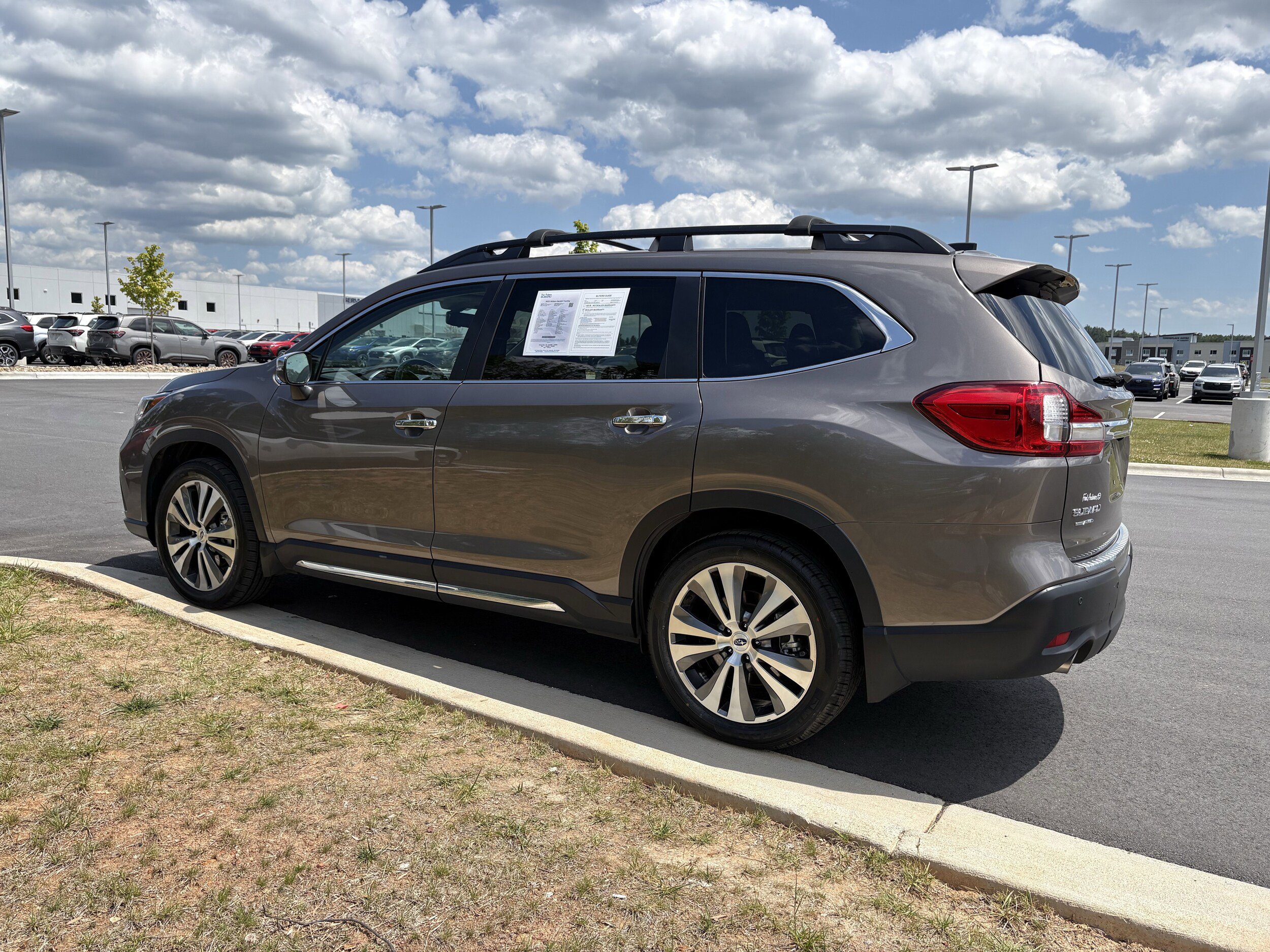 Used 2022 Subaru Ascent Touring w/ Popular Package #2A AWD/4WD image 5
