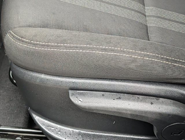 Used 2021 Hyundai Venue SEL FWD image 24