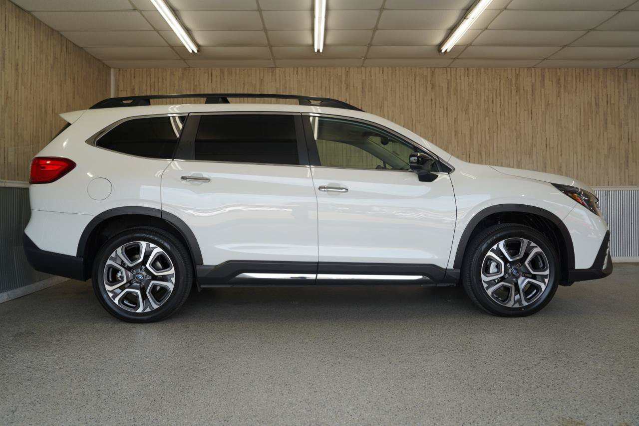 Used 2026 Subaru Ascent Touring AWD/4WD image 6