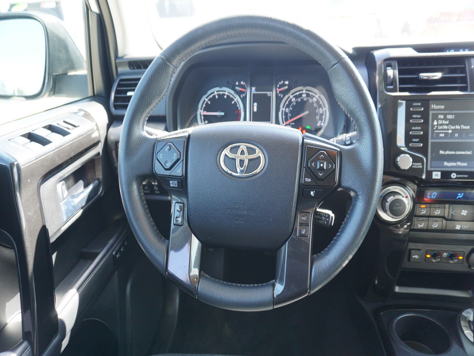 Used 2020 Toyota 4Runner Nightshade image 32