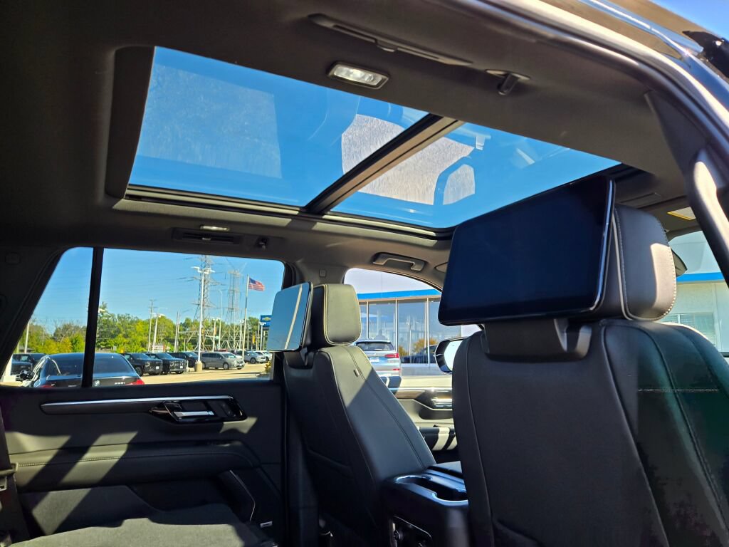 New 2026 Chevrolet Tahoe Premier AWD/4WD image 12