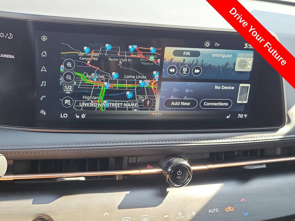 Used 2025 Nissan Ariya FWD image 11