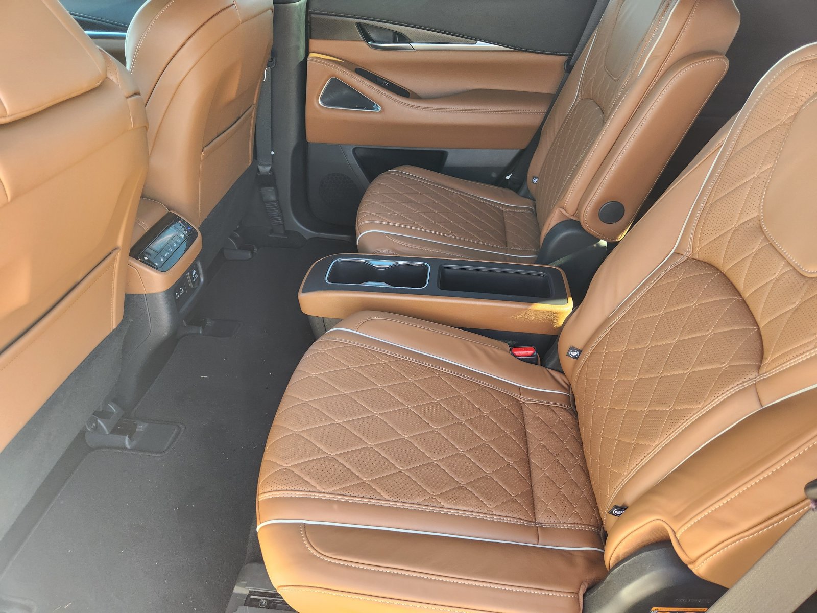 Used 2025 INFINITI QX60 Autograph w/ Cargo Package AWD/4WD image 33