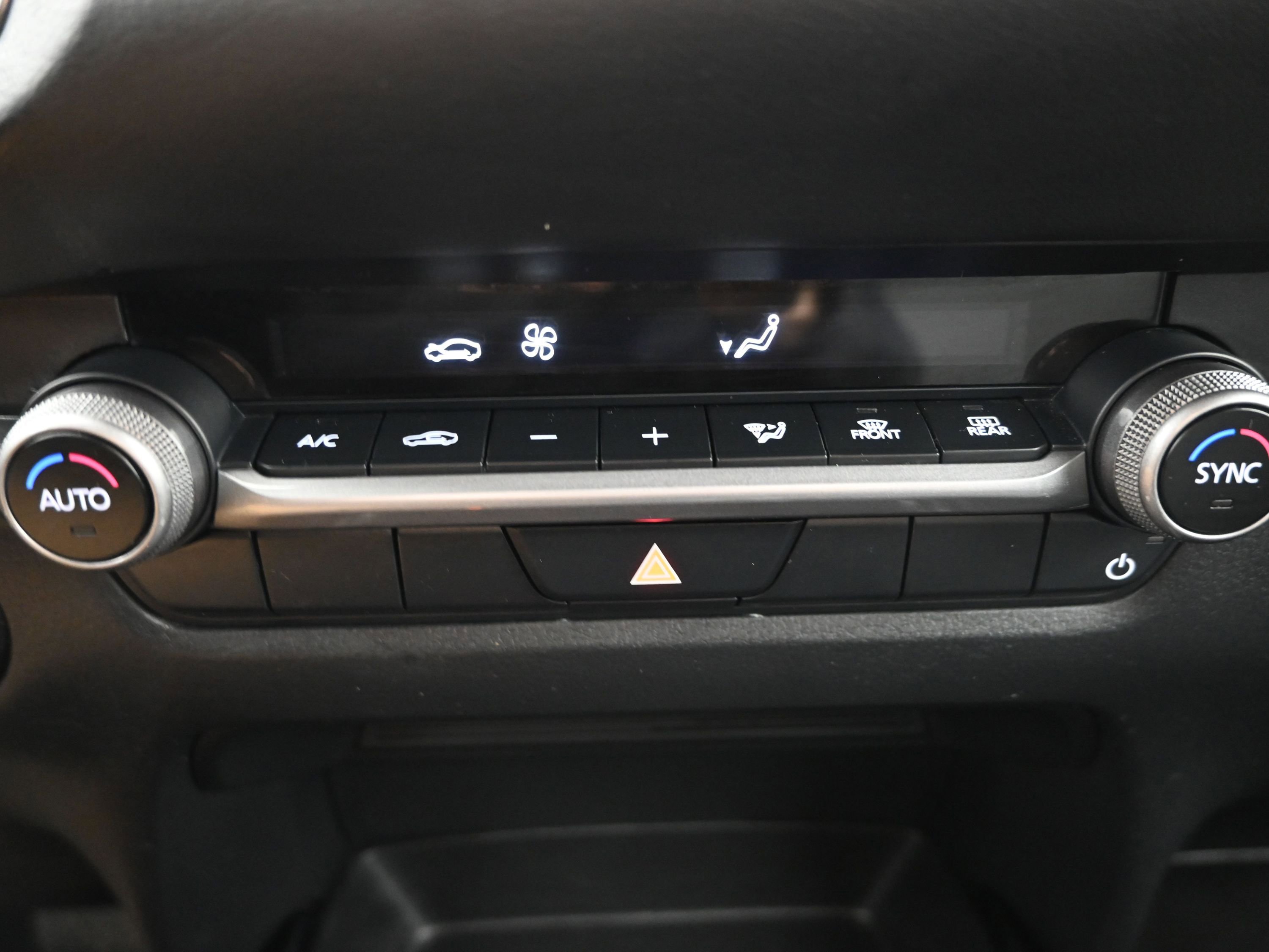 Used 2024 MAZDA CX-30 AWD 2.5 S w/ Select Sport Pkg image 17