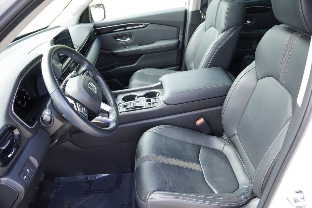 Used 2023 Honda Pilot Touring image 15