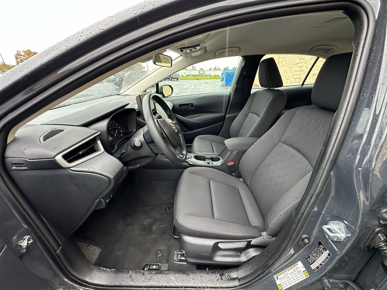 Used 2025 Toyota Corolla LE image 9