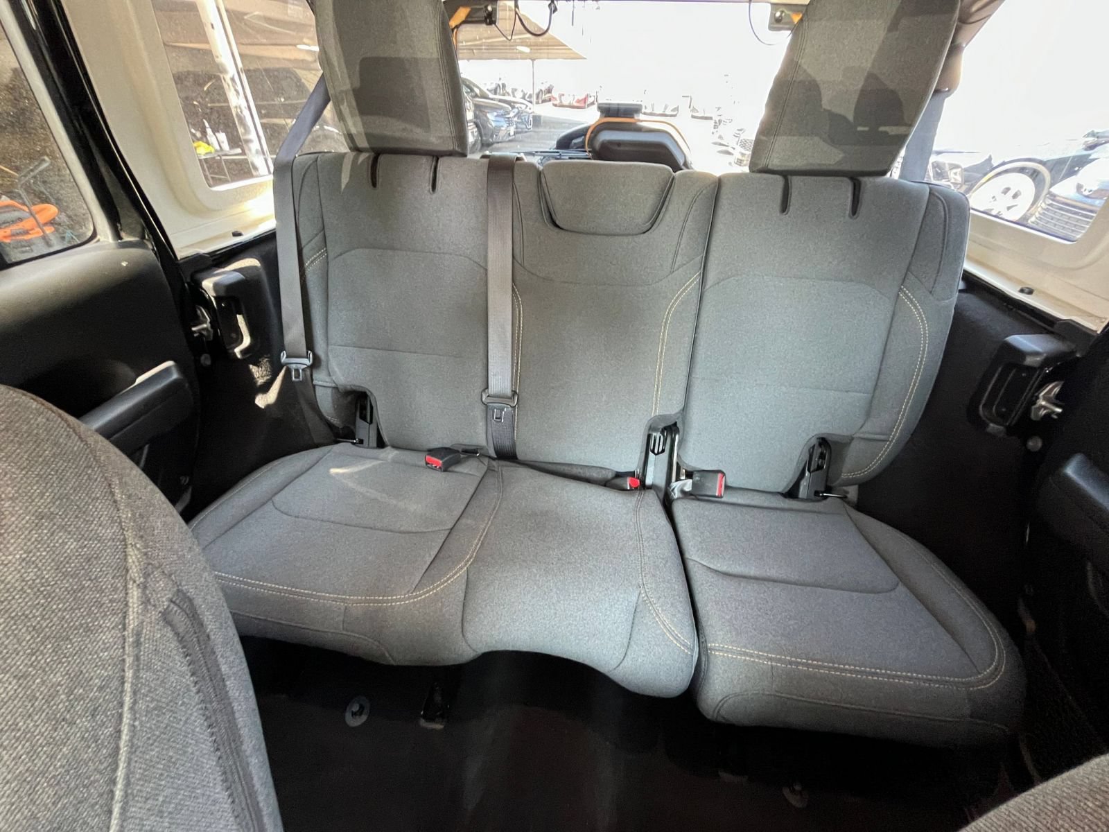 Used 2025 Jeep Wrangler Unlimited Sport AWD/4WD image 39