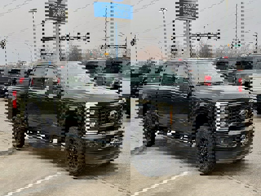 New 2026 Ford F250 Lariat w/ Black Appearance Package image 6