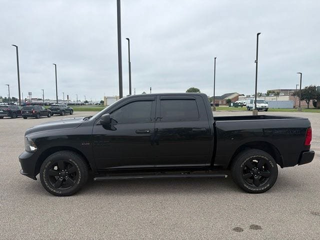 Used 2016 RAM 1500 Express w/ Black Ram 1500 Express Group AWD/4WD image 3