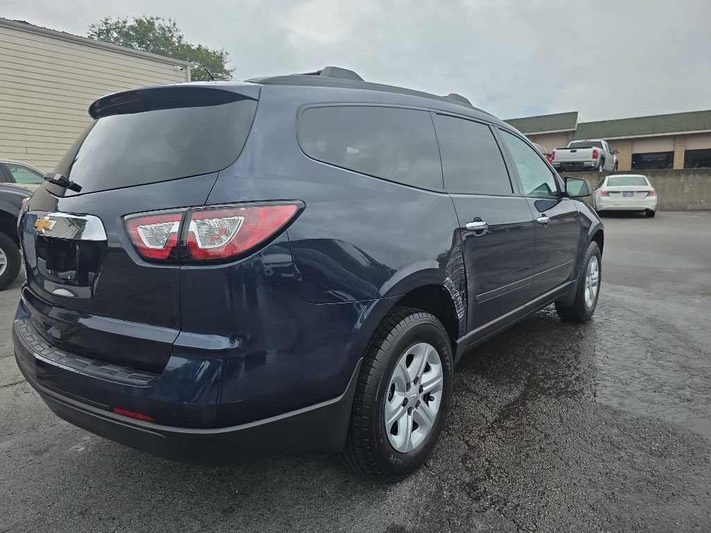 Used 2017 Chevrolet Traverse LS FWD image 6