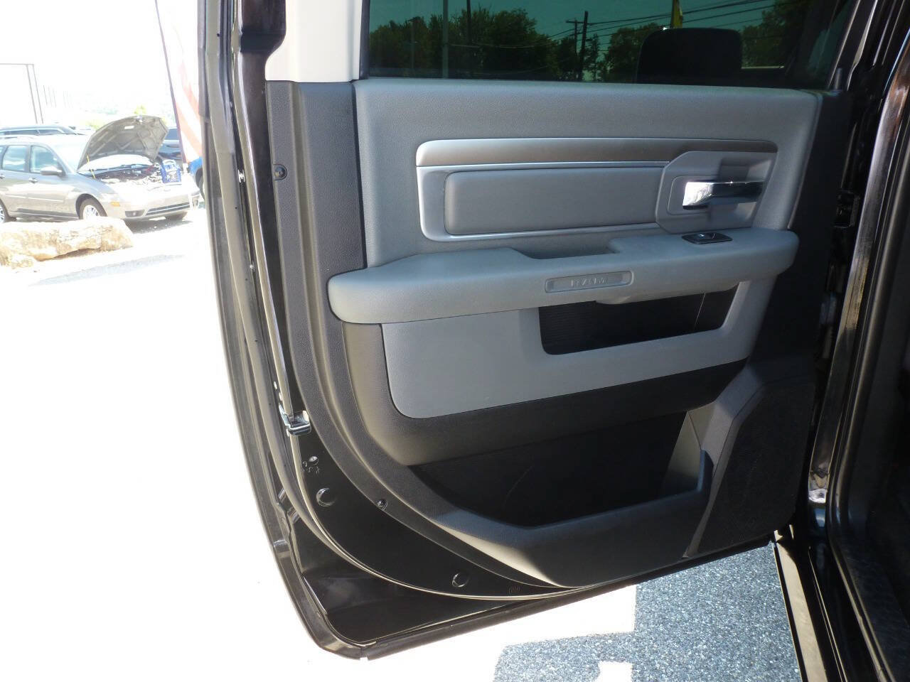 Used 2014 RAM 2500 Outdoorsman AWD/4WD image 33