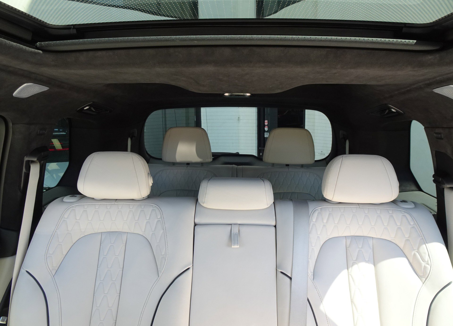 Used 2023 BMW ALPINA XB7 AWD/4WD image 15