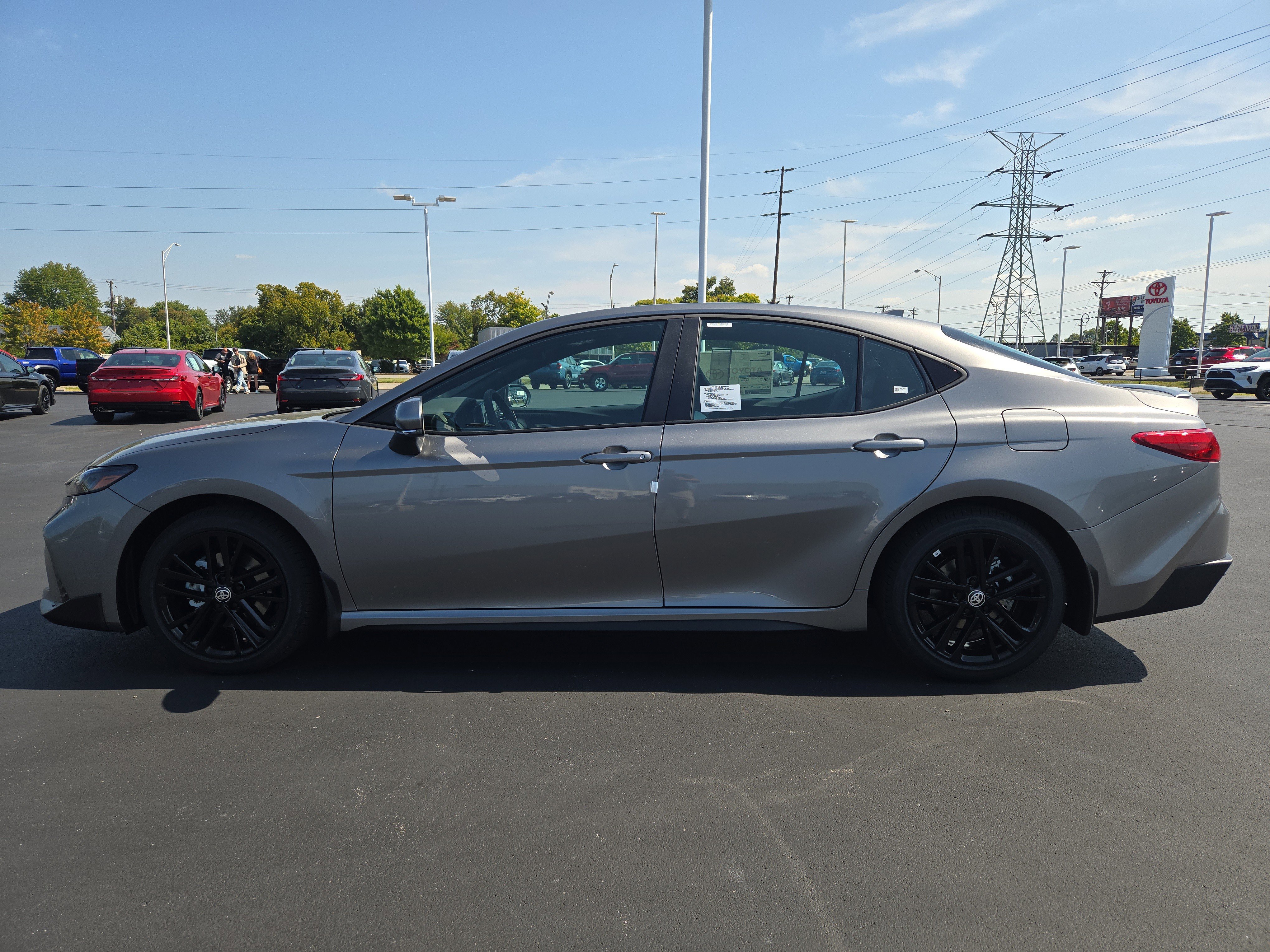 New 2026 Toyota Camry SE image 4