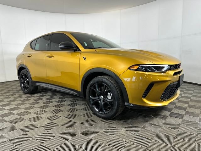 Used 2024 Dodge Hornet R/T w/ R/T Blacktop Package image 2