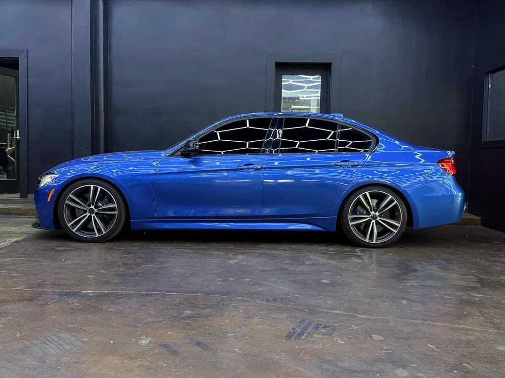 Used 2017 BMW 340i Sedan w/ Technology Package RWD image 12