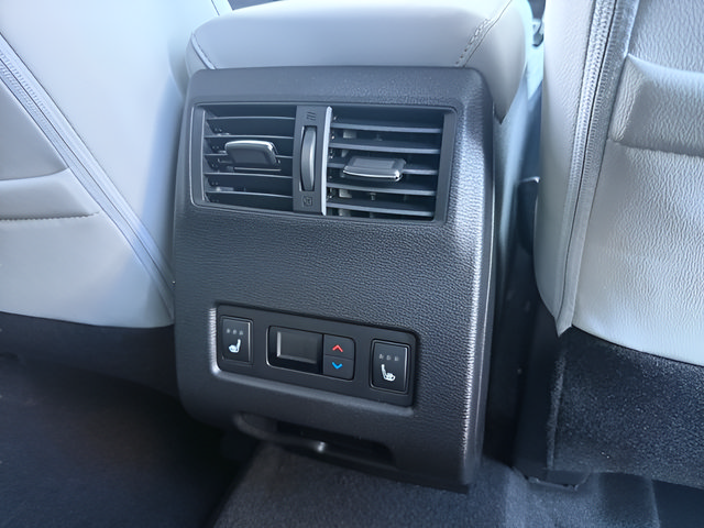 New 2026 Mitsubishi Outlander SEL FWD image 24