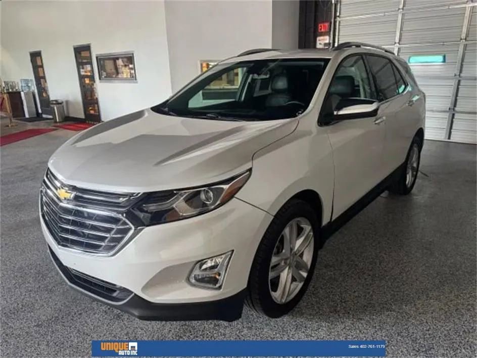 Used 2019 Chevrolet Equinox Premier image 3