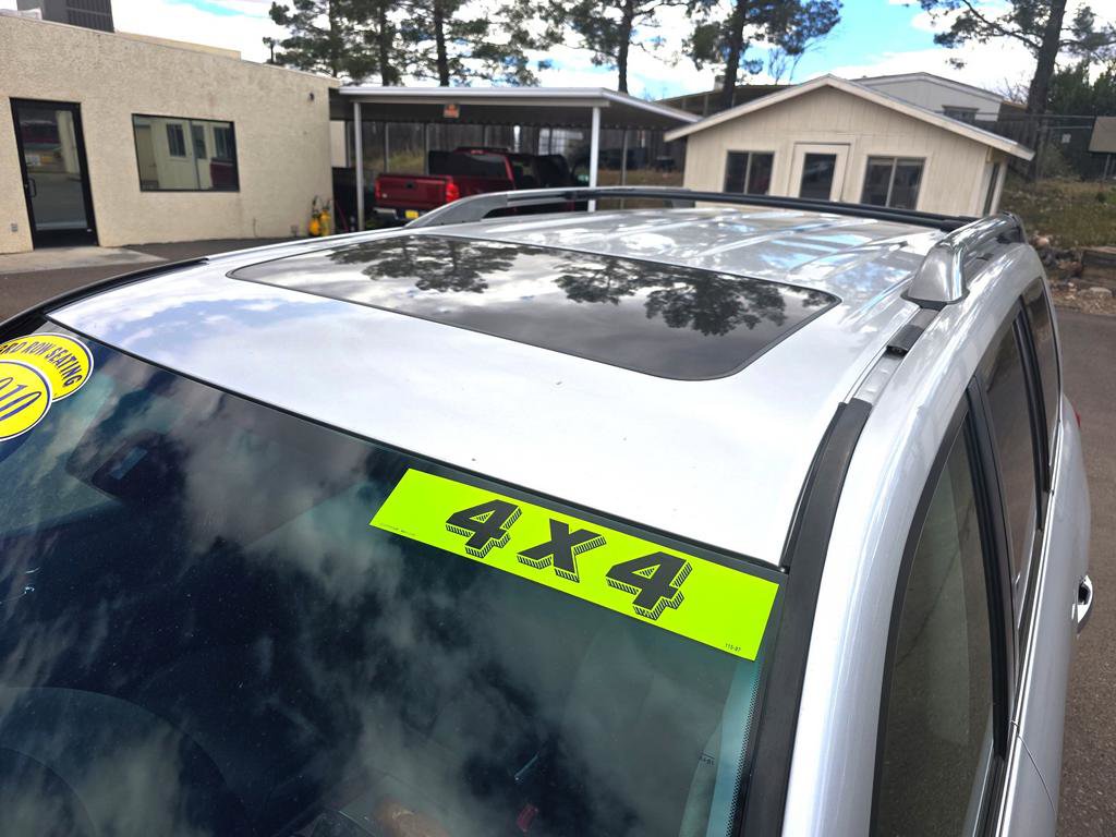 Used 2010 Lexus LX 570 4WD image 12