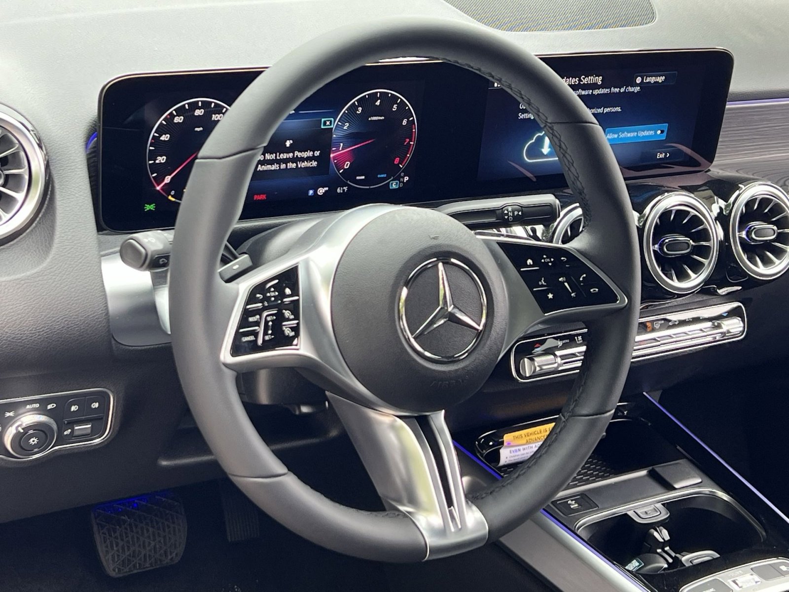 New 2026 Mercedes-Benz GLB 250 4MATIC image 21