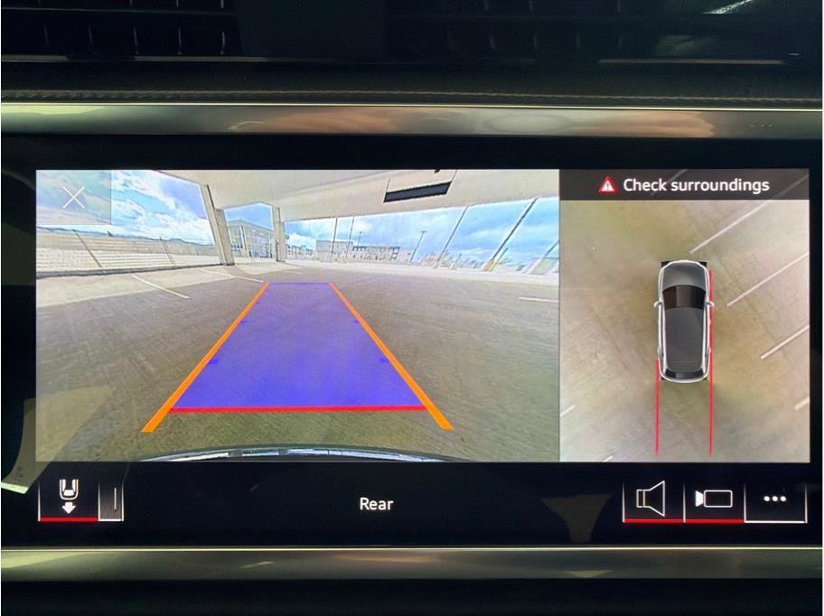 Used 2023 Audi Q3 2.0T Premium Plus image 23