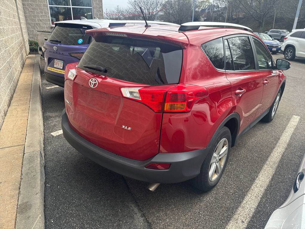 Used 2013 Toyota RAV4 XLE image 8