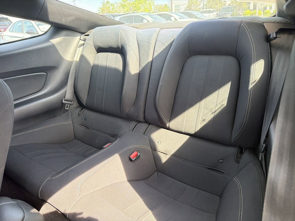 Used 2021 Ford Mustang Coupe image 12