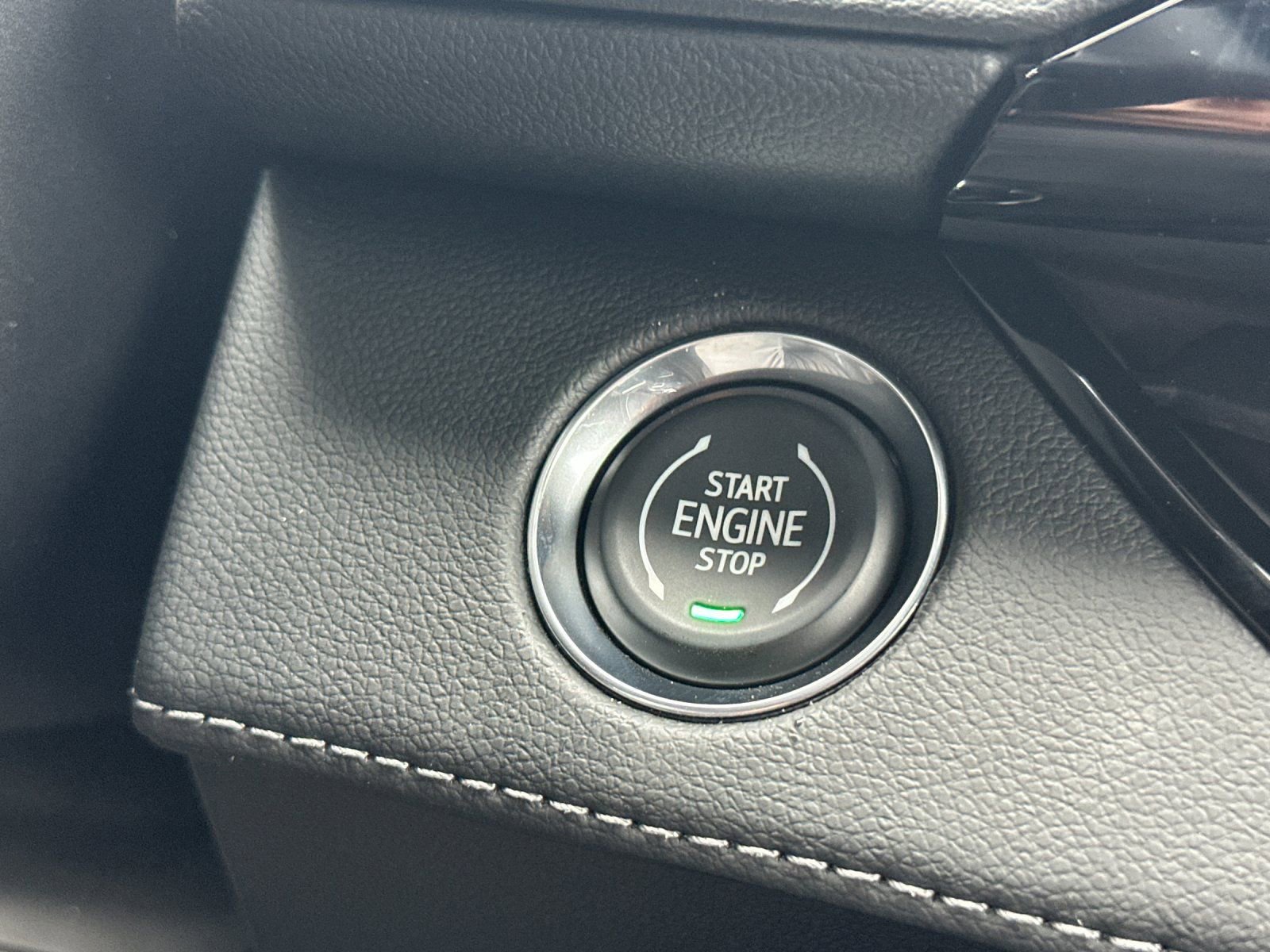 New 2026 Buick Enclave Avenir w/ Super Cruise Package FWD image 24